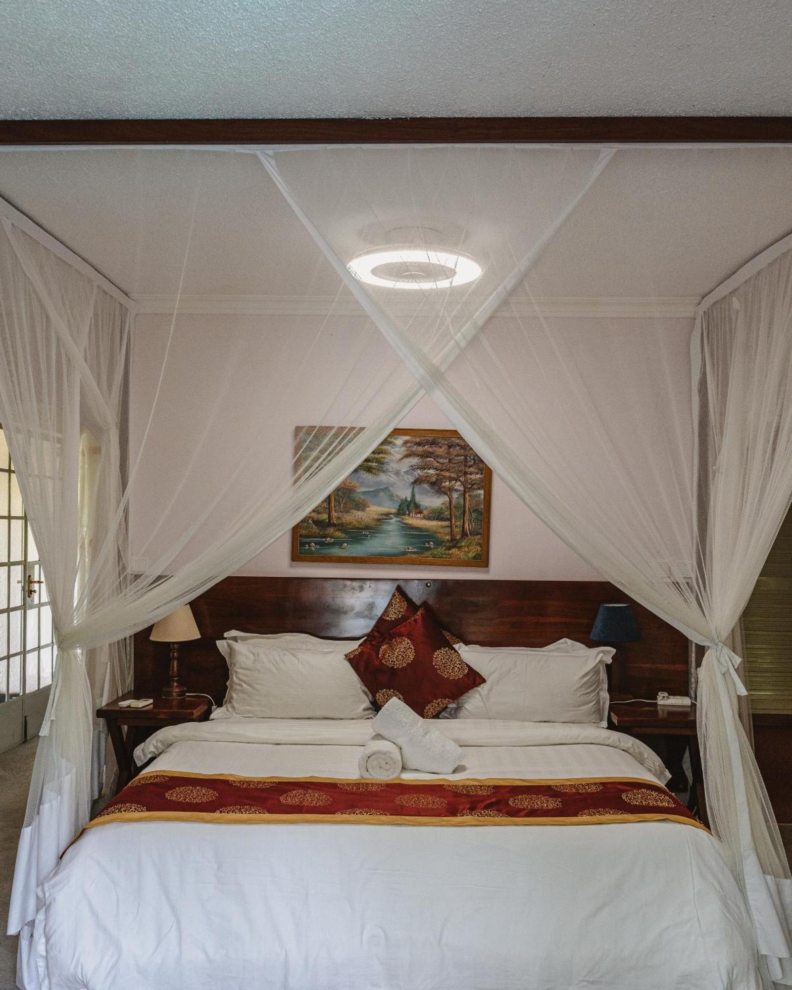 מפלי ויקטוריה Jacaranda Lodge מראה חיצוני תמונה