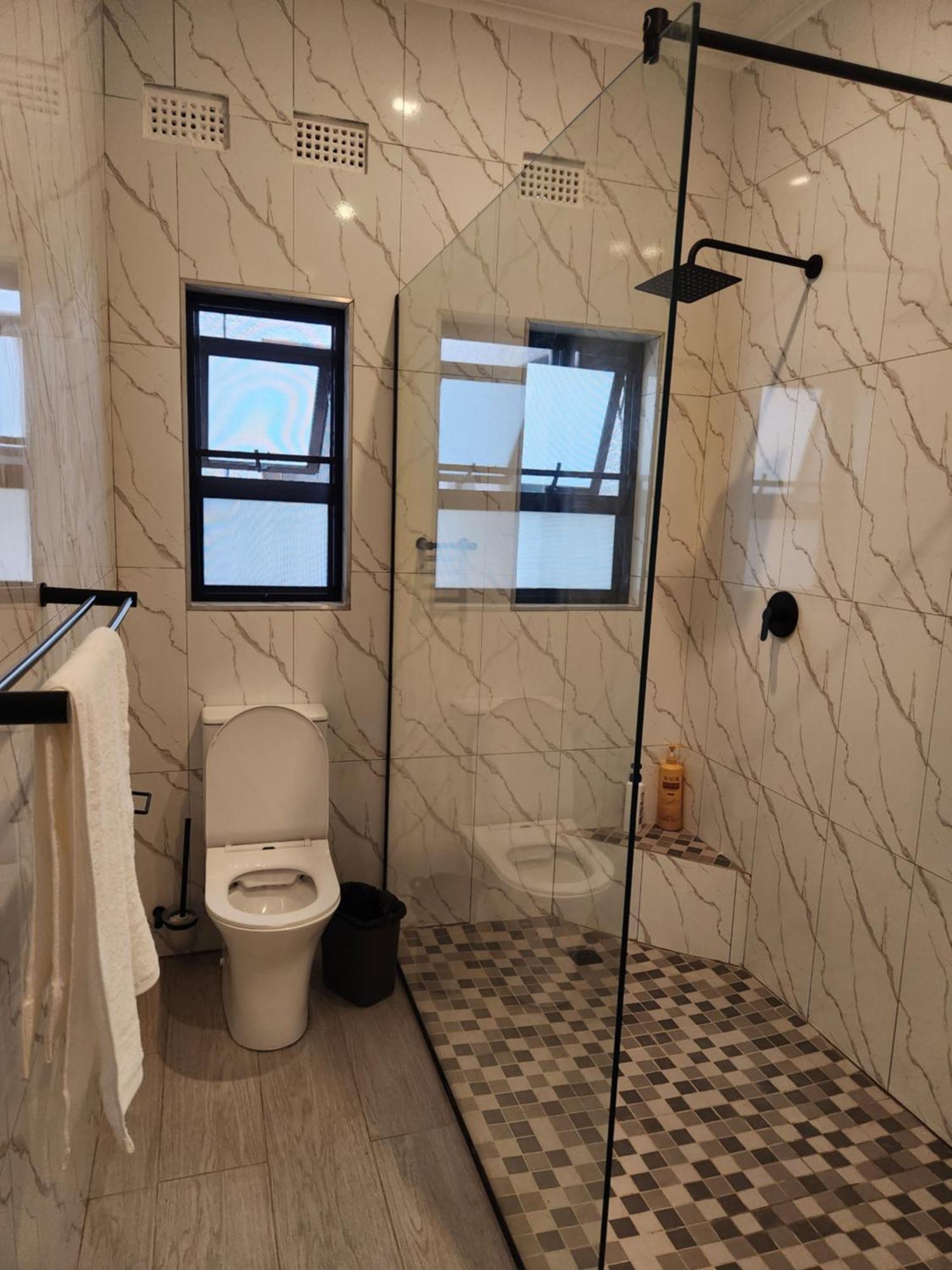 מפלי ויקטוריה Jacaranda Lodge מראה חיצוני תמונה