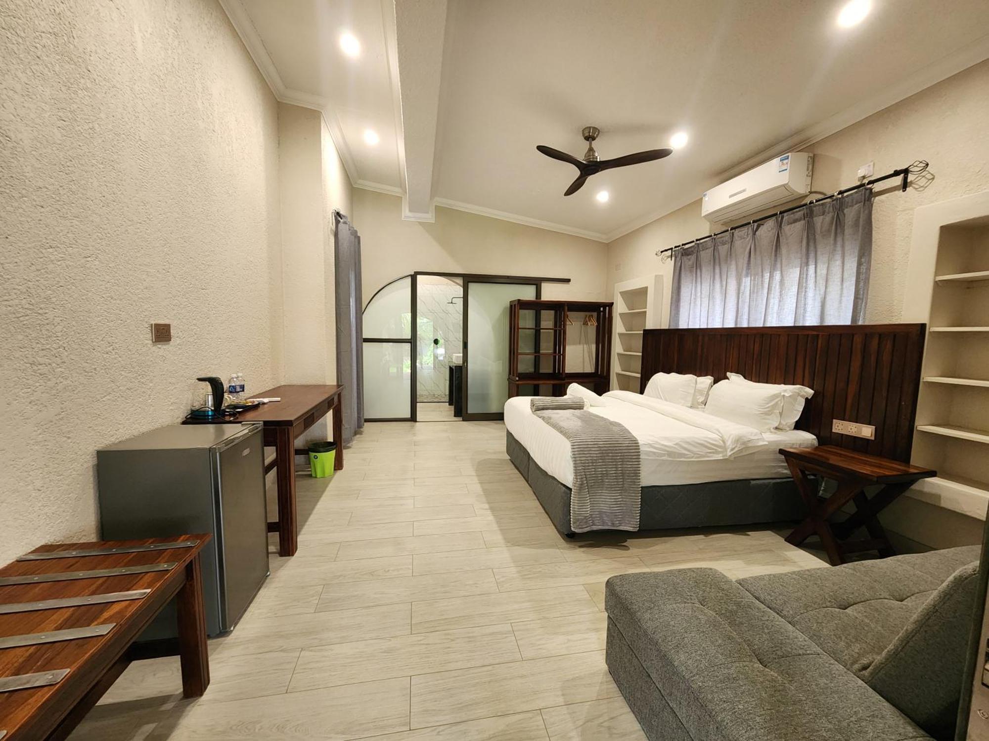 מפלי ויקטוריה Jacaranda Lodge מראה חיצוני תמונה